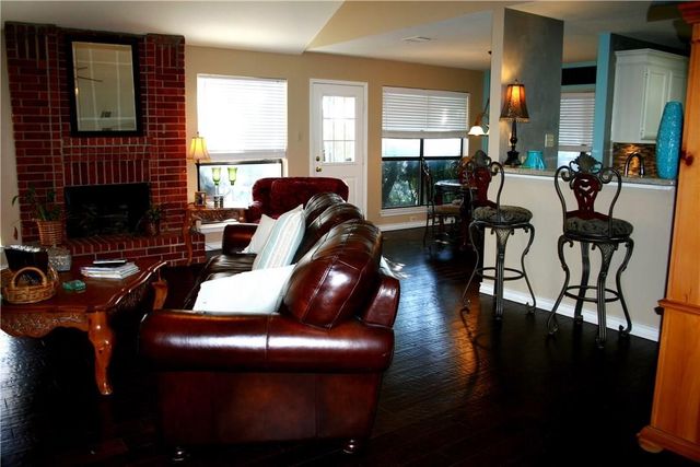 6544 Meadowlark Lane E, Watauga, TX 76148