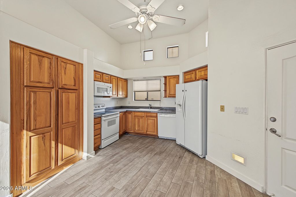 14422 N SHERWOOD Drive, Fountain Hills, AZ 85268 — photo 3