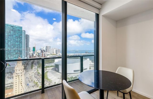 398 NE 5th St 2205, Miami, FL 33132