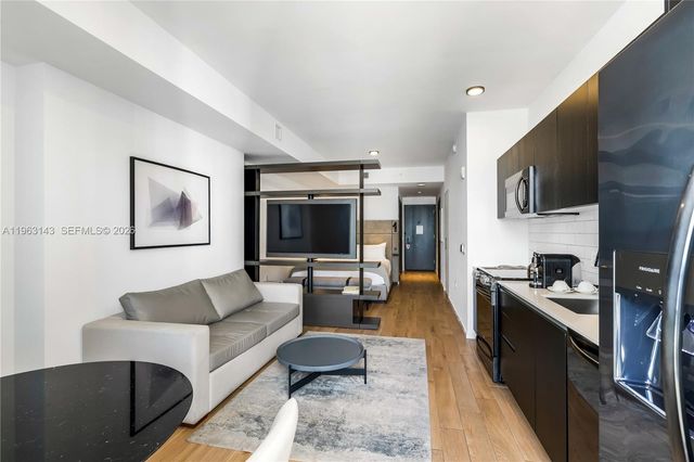 398 NE 5th St 2205, Miami, FL 33132