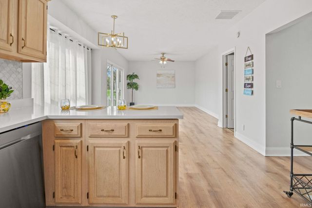 21 Goldersgreen Drive, Lafayette, IN 47905