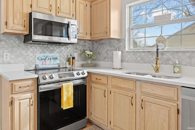 21 Goldersgreen Drive, Lafayette, IN 47905