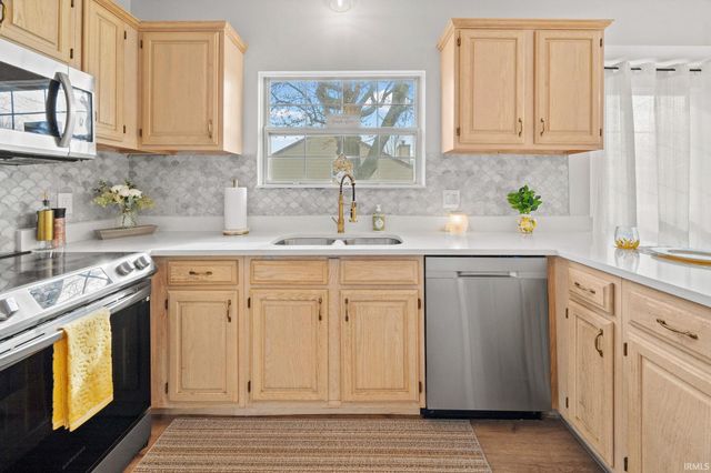 21 Goldersgreen Drive, Lafayette, IN 47905