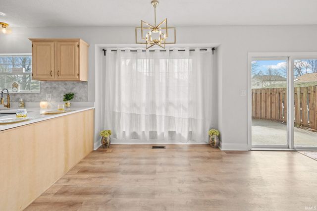 21 Goldersgreen Drive, Lafayette, IN 47905