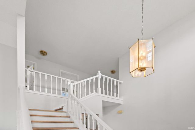 21 Goldersgreen Drive, Lafayette, IN 47905