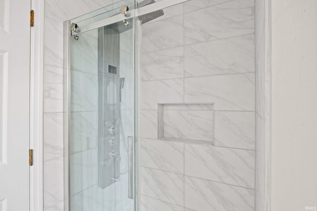 21 Goldersgreen Drive, Lafayette, IN 47905