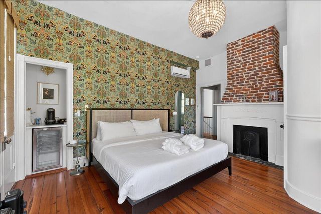 201 Ashley Avenue, Charleston, SC 29403