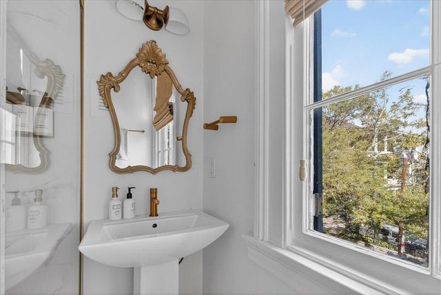 201 Ashley Avenue, Charleston, SC 29403