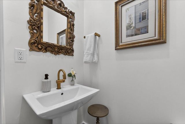 201 Ashley Avenue, Charleston, SC 29403
