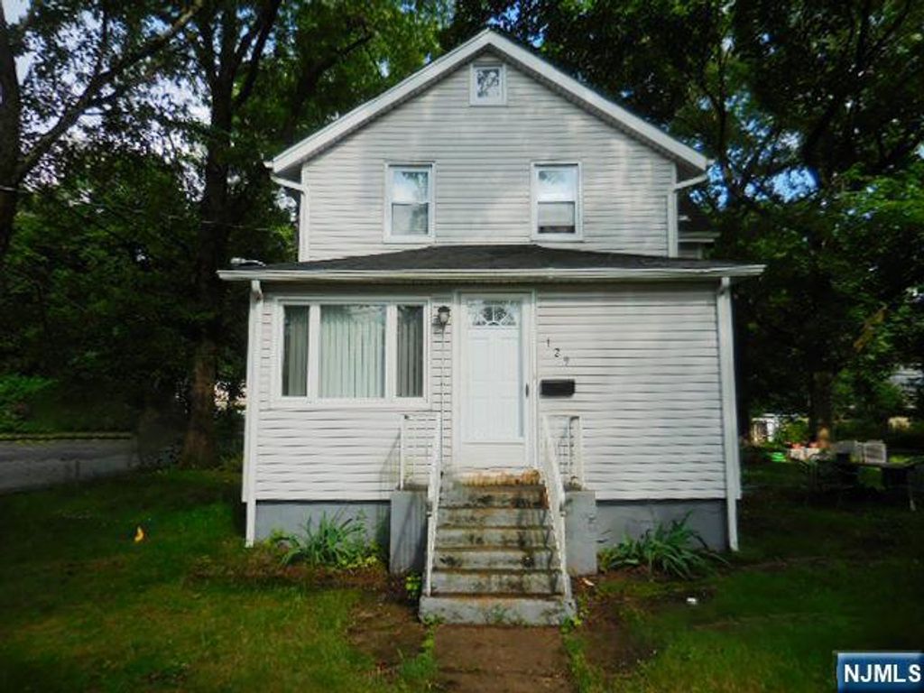 129 Ramapo Valley Road, Mahwah, NJ 07430
