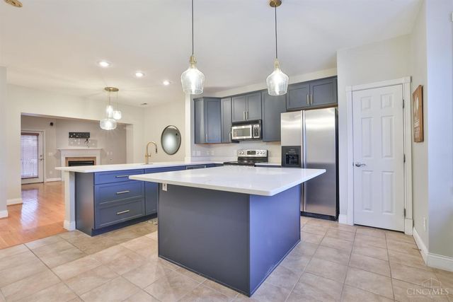 915 Sharkey Lane, Cincinnati, OH 45206