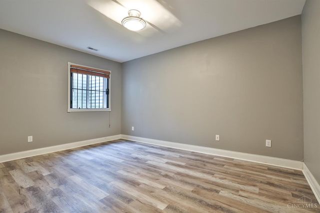 915 Sharkey Lane, Cincinnati, OH 45206