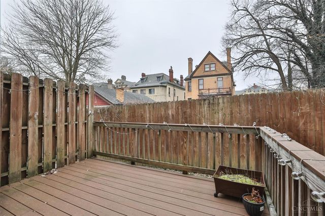 915 Sharkey Lane, Cincinnati, OH 45206