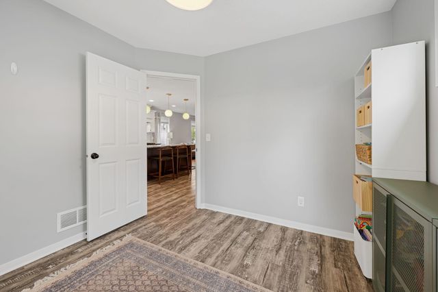 3062 Walden Drive, Chaska, MN 55318