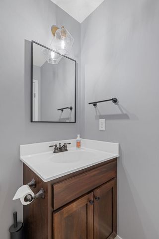 3062 Walden Drive, Chaska, MN 55318