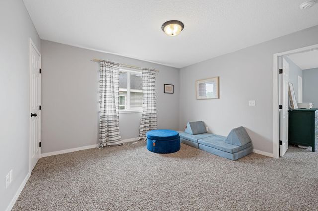 3062 Walden Drive, Chaska, MN 55318