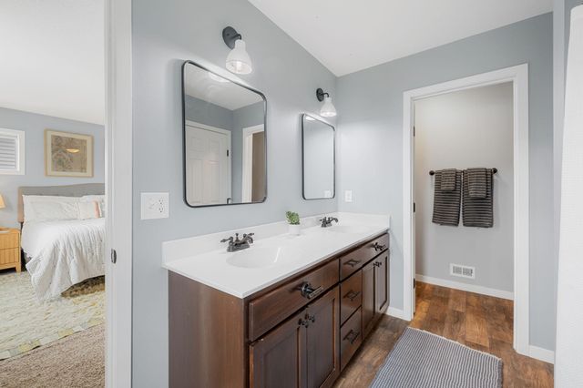 3062 Walden Drive, Chaska, MN 55318