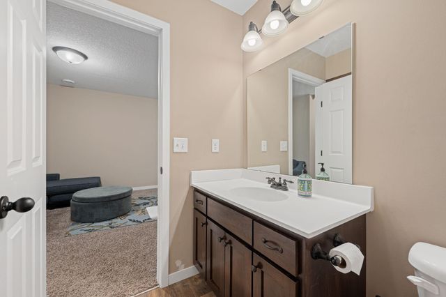 3062 Walden Drive, Chaska, MN 55318