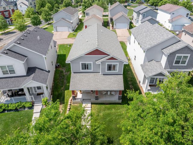 3062 Walden Drive, Chaska, MN 55318