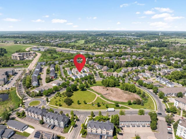 3062 Walden Drive, Chaska, MN 55318