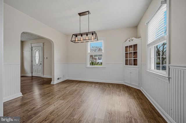 7402 PARK DR, Baltimore, MD 21234