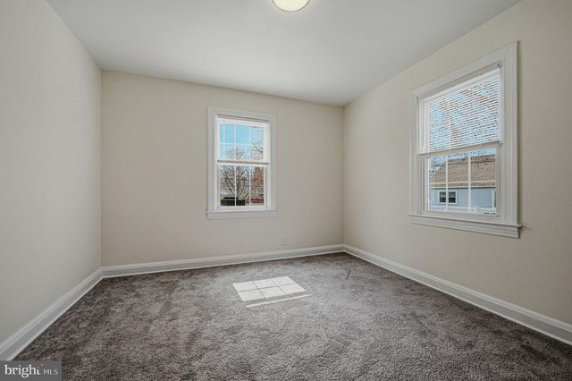 7402 PARK DR, Baltimore, MD 21234