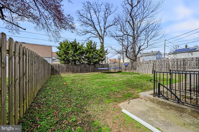 7402 PARK DR, Baltimore, MD 21234