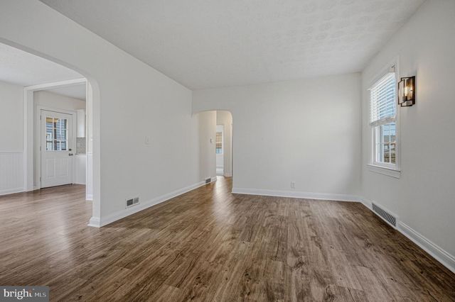 7402 PARK DR, Baltimore, MD 21234