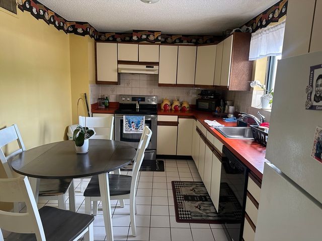 292 Salem St. 201, Revere, MA 02151