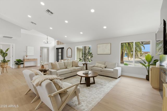 21214 N 124TH Avenue, Sun City West, AZ 85375