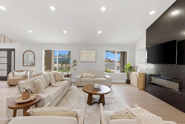 21214 N 124TH Avenue, Sun City West, AZ 85375