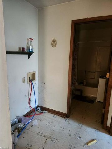 32033 Jenkins Mill RD, Franklin, VA 23851