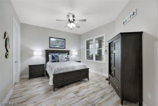 7801 Hawthorne DR 2701, Naples, FL 34113