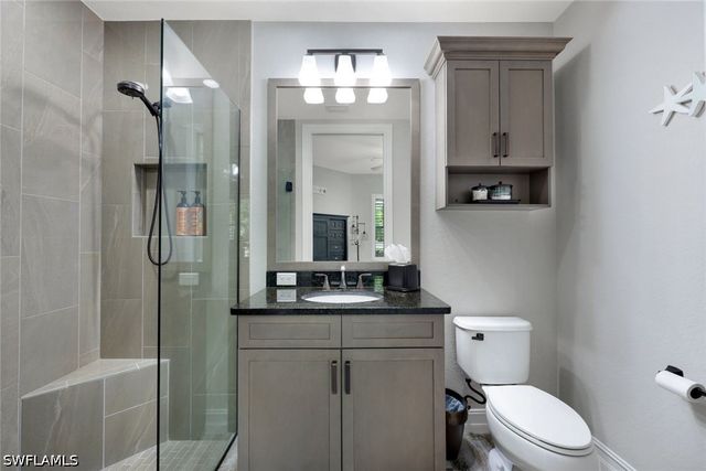 7801 Hawthorne DR 2701, Naples, FL 34113