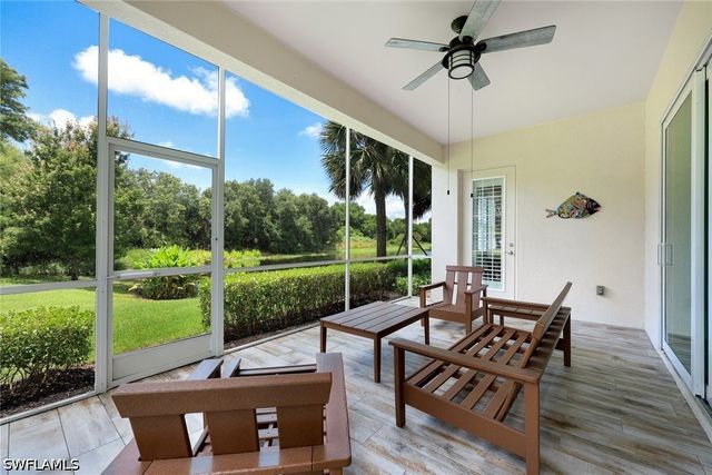 7801 Hawthorne DR 2701, Naples, FL 34113