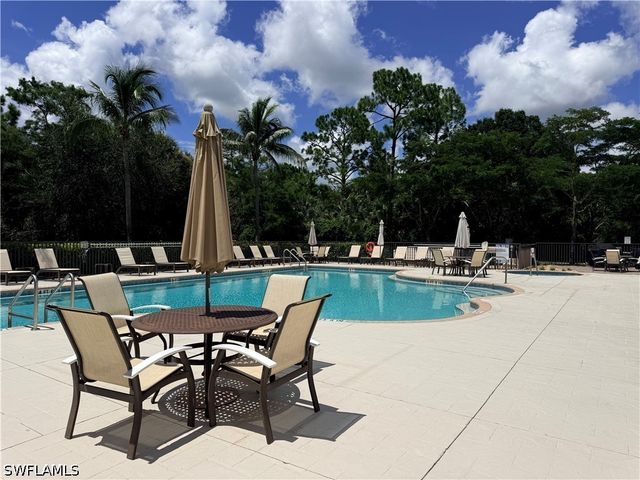 7801 Hawthorne DR 2701, Naples, FL 34113