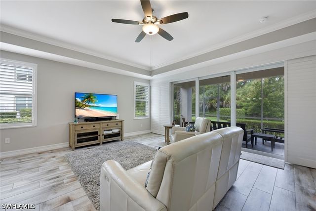 7801 Hawthorne DR 2701, Naples, FL 34113