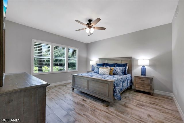7801 Hawthorne DR 2701, Naples, FL 34113