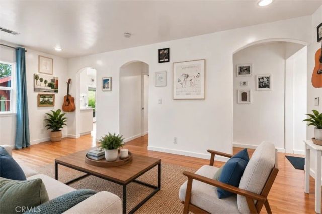5114 La Calandria, Los Angeles, CA 90032