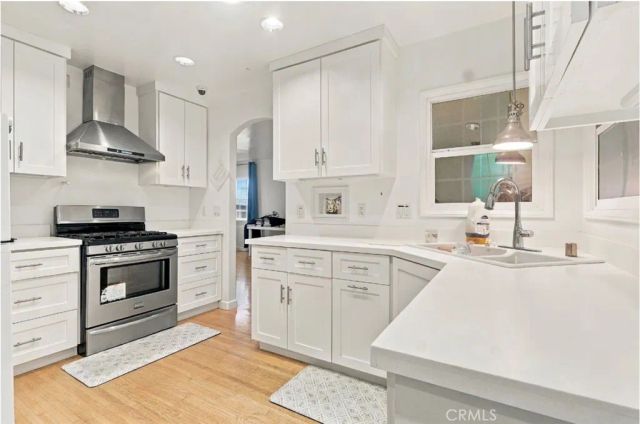 5114 La Calandria, Los Angeles, CA 90032