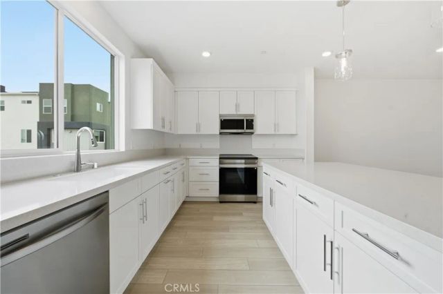 27341 Bear Creek Lane, Valencia, CA 91381