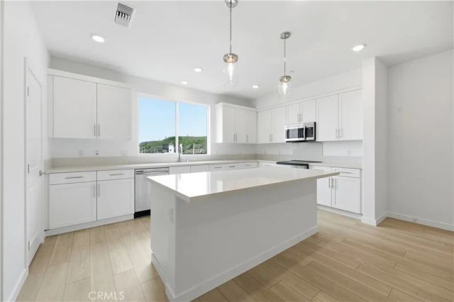 27341 Bear Creek Lane, Valencia, CA 91381