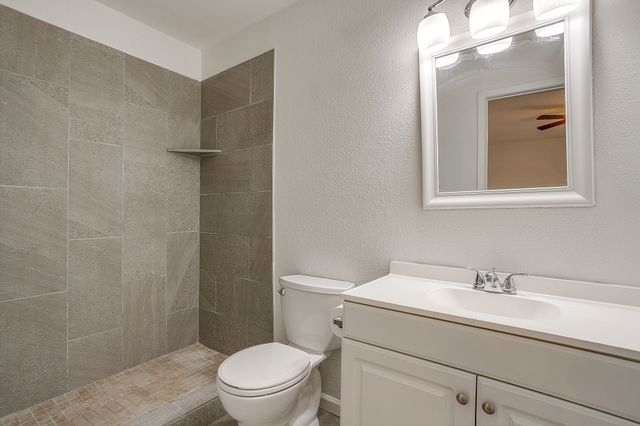 4935 Curzon Avenue, Fort Worth, TX 76107