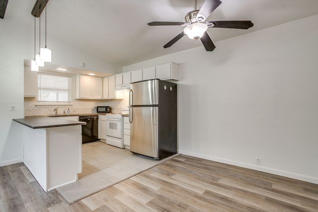 4935 Curzon Avenue, Fort Worth, TX 76107
