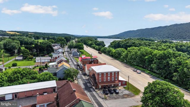403 N FRONT ST, Liverpool, PA 17045