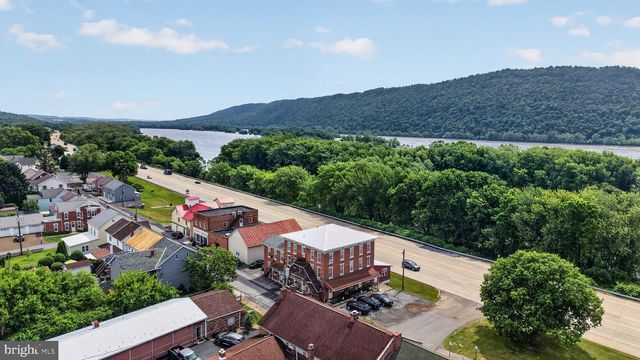 403 N FRONT ST, Liverpool, PA 17045
