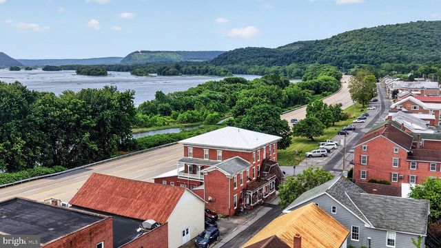 403 N FRONT ST, Liverpool, PA 17045