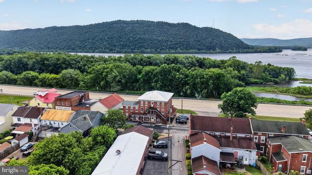 403 N FRONT ST, Liverpool, PA 17045