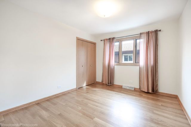 3343 N NORMANDY Avenue, Chicago, IL 60634