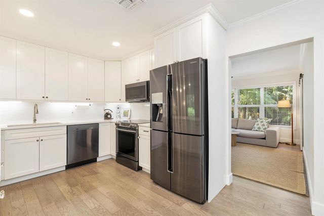 844 Avon Road, West Palm Beach, FL 33401